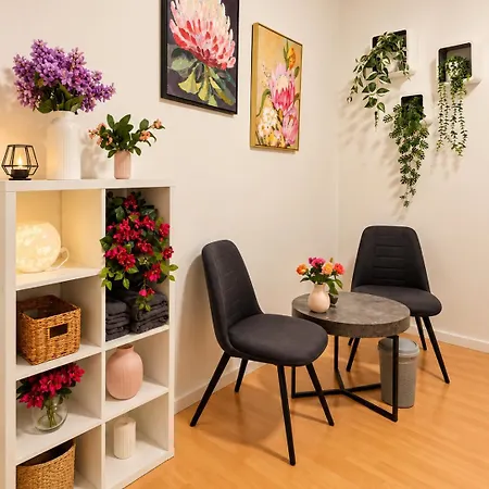 Bright And Elegant Private Gasthof *